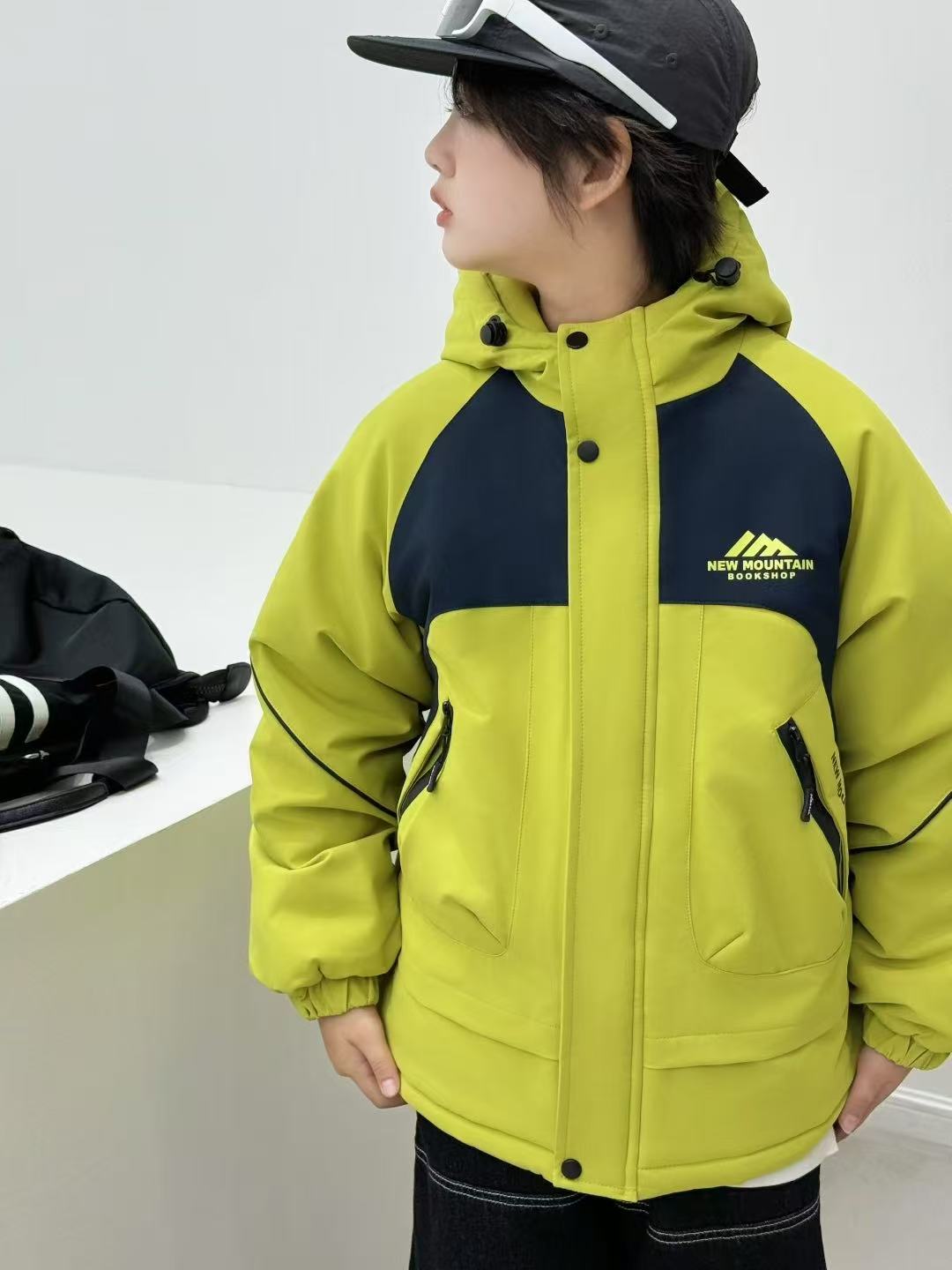 冬款男童加厚拉链式拼色儿童冬季保暖休闲风连帽棉服外套