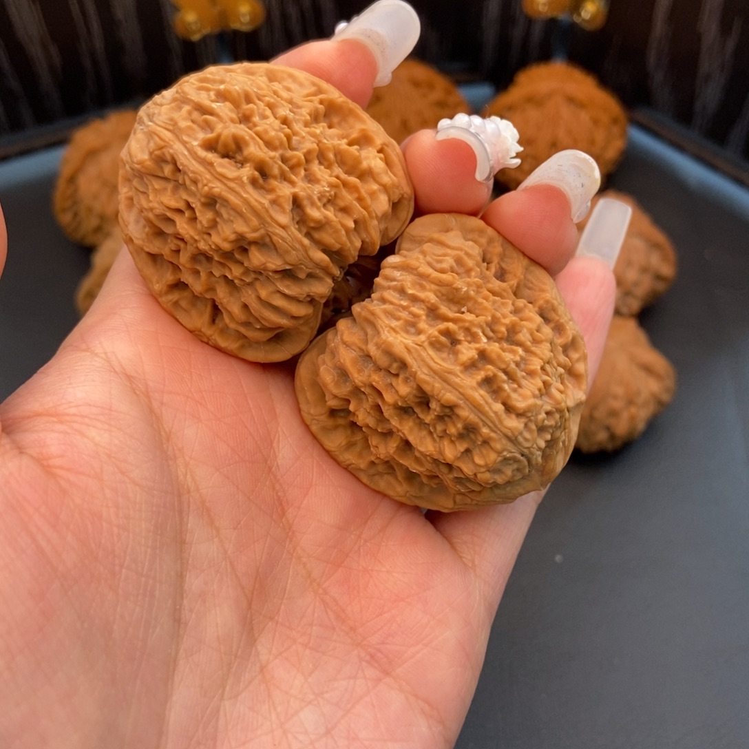 文玩核桃吊坠南疆