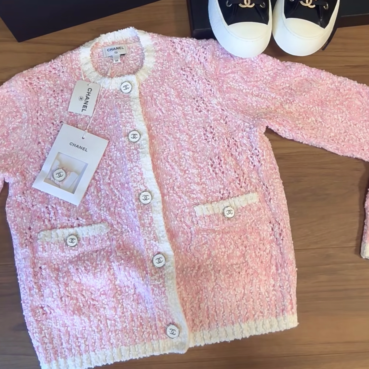 99新 Chanel/香奈儿 24P粉色镂空开衫 40码