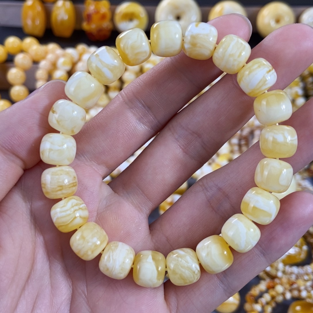 琥珀手链未镶嵌11mm左右
