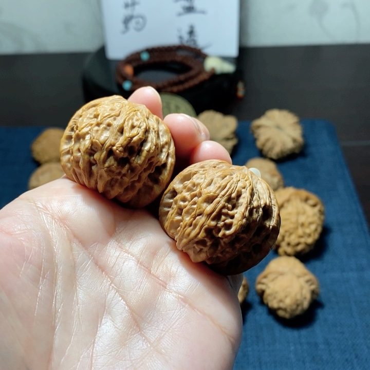 桃核吊坠磨盘狮子头36