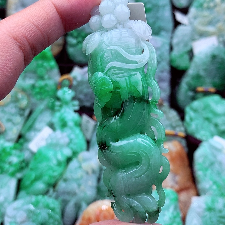 翡翠吊坠(不含链)未镶嵌