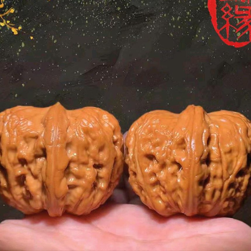 文玩核桃蛤蟆头手把件