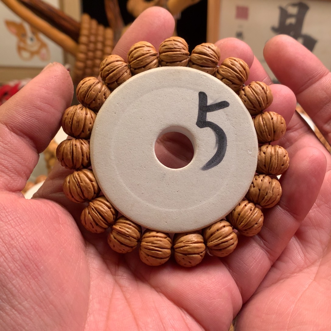 桃核手串【树王纽扣】1.6桃核手串