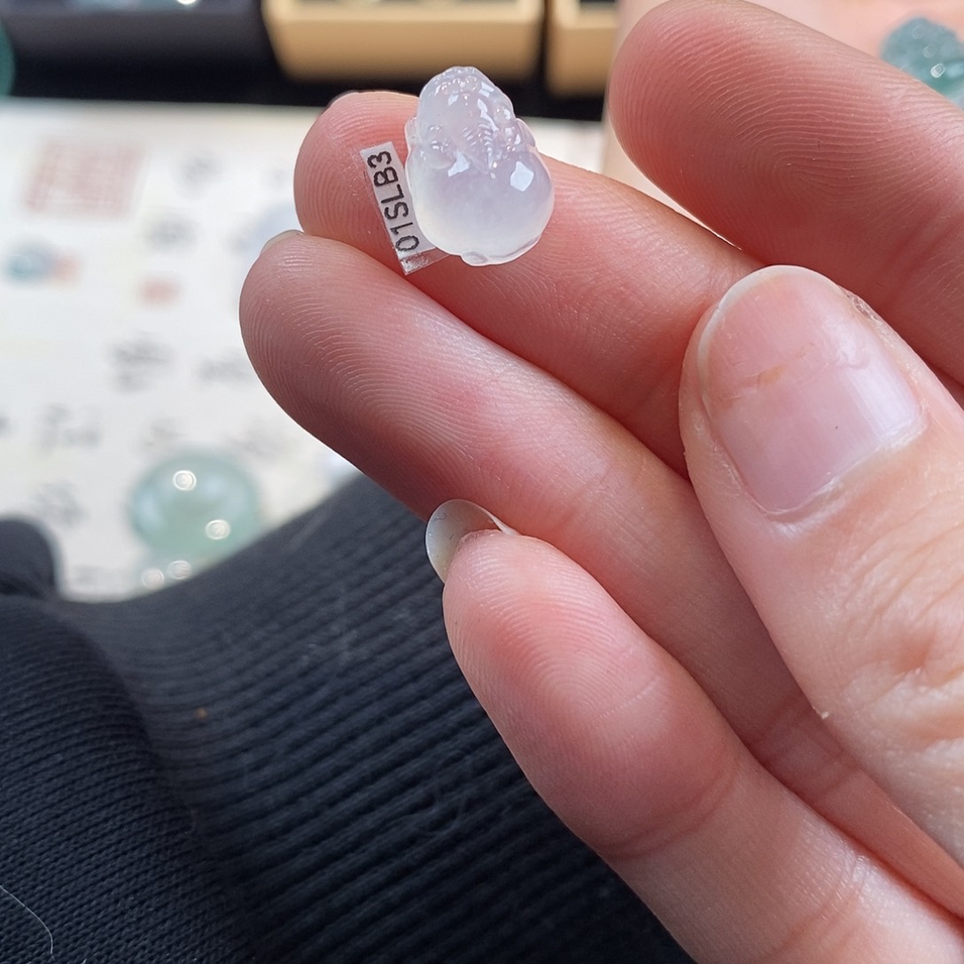 翡翠颈饰未镶嵌?****7天然翡翠