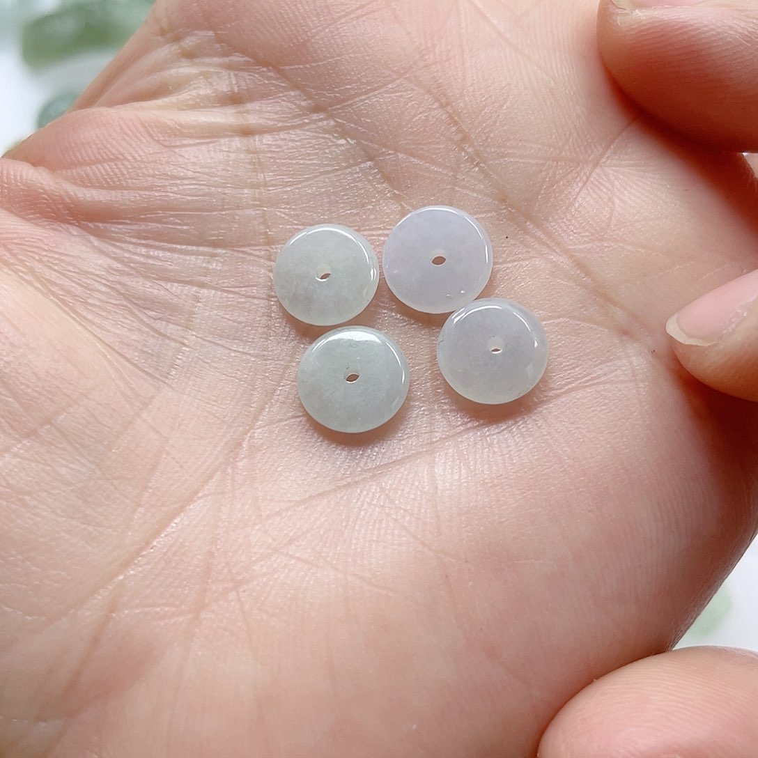 翡翠颈饰未镶嵌扣子