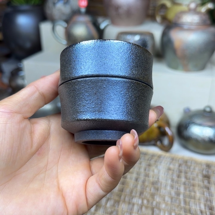 云南建水紫陶柴烧壶