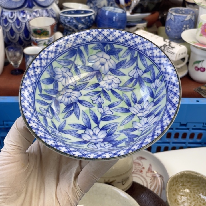 他家瓷器真美…开播了