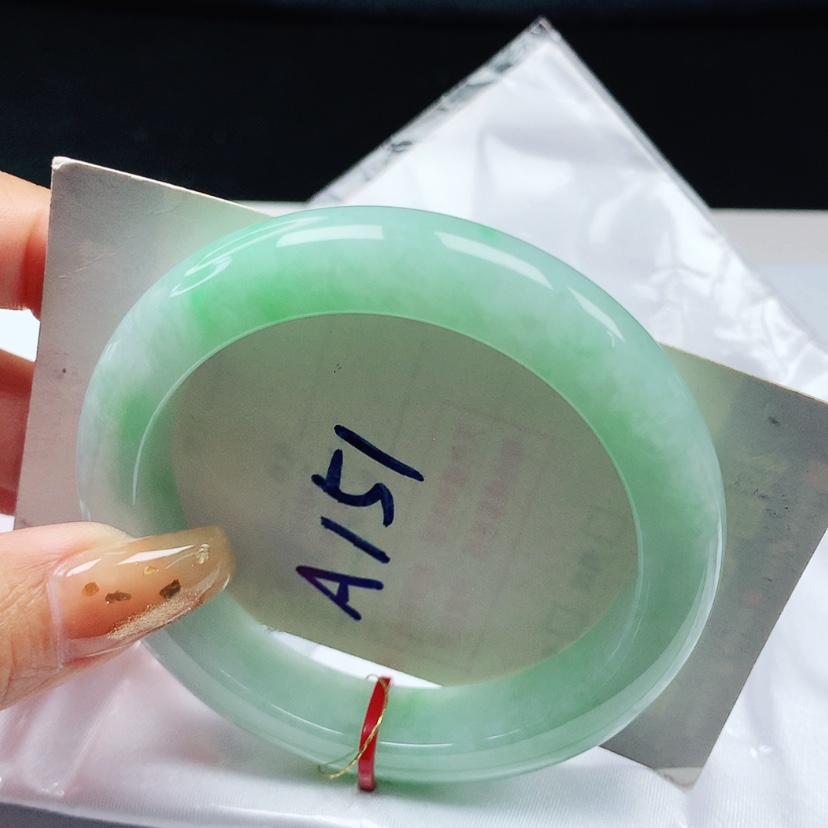 【闪购商品】翡翠手镯未镶嵌 正圈54+