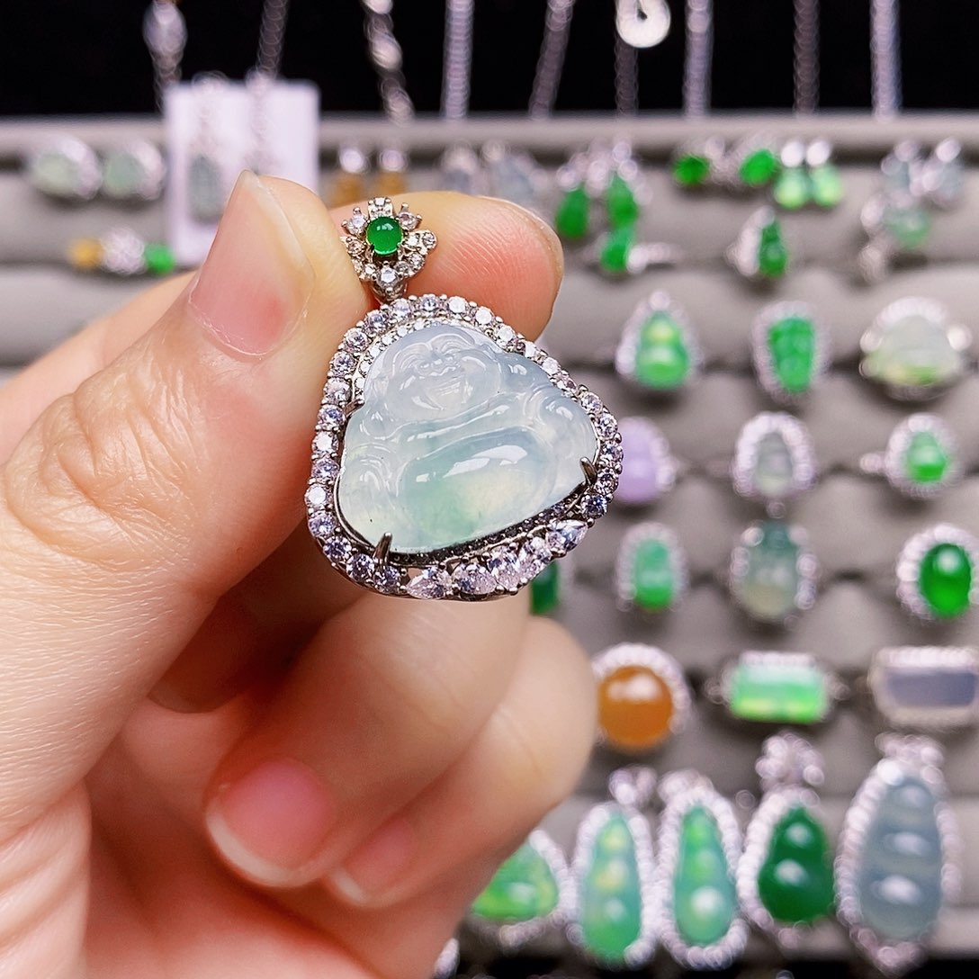 翡翠银S925镶嵌颈饰佛公