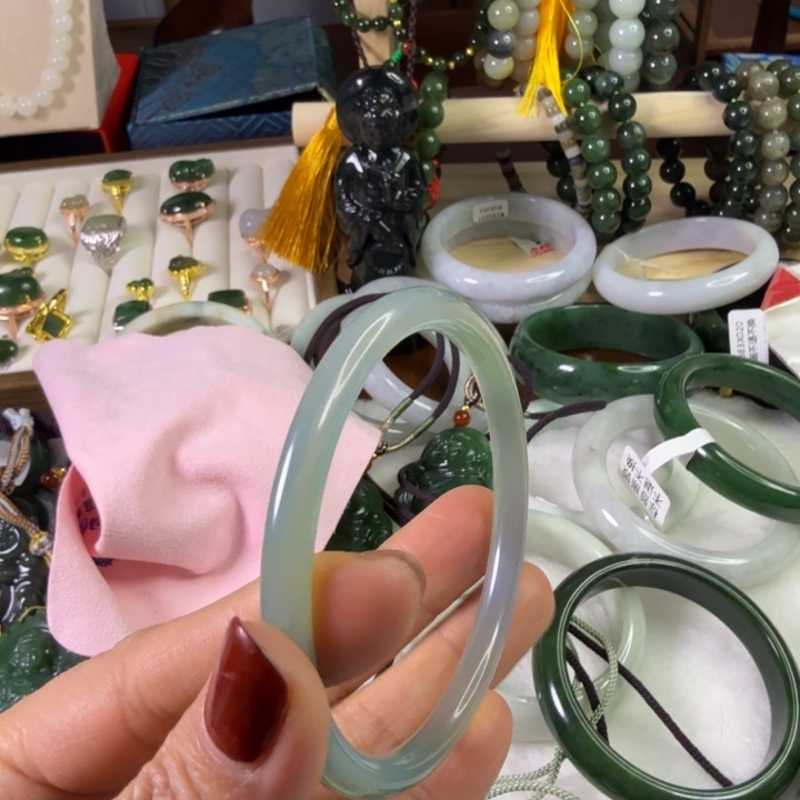 a***h和田玉（糖玉）未镶嵌颈饰