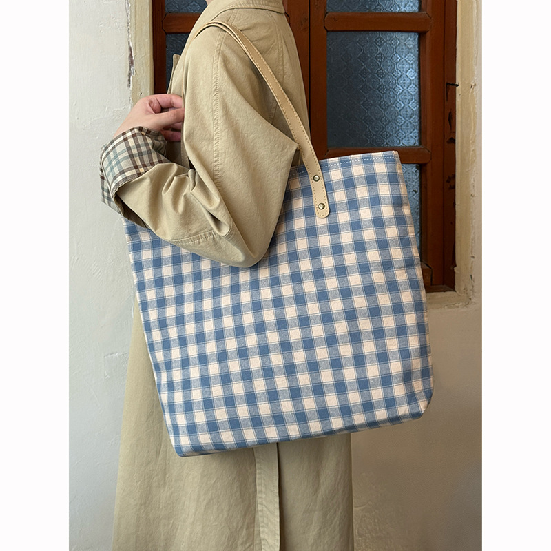 韩系休闲格纹帆布包包女2025新款大容量单肩托特包小众通勤腋下包
