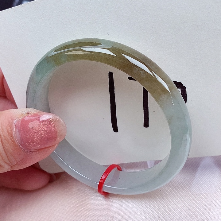 翡翠手镯（贵妃镯）未镶嵌翡翠