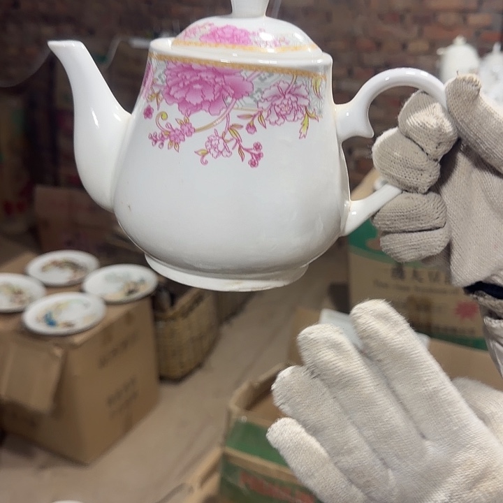 库存微瑕多空茶壶