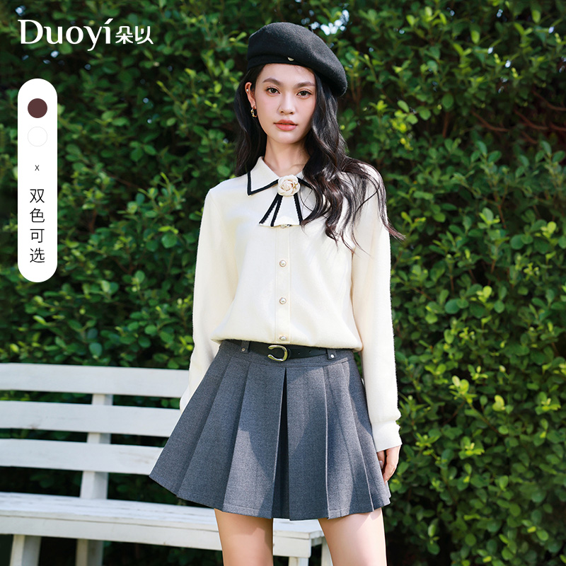 朵以2025冬季新款甜美翻领花朵珍珠纽扣套头毛织毛衣女39DD511120