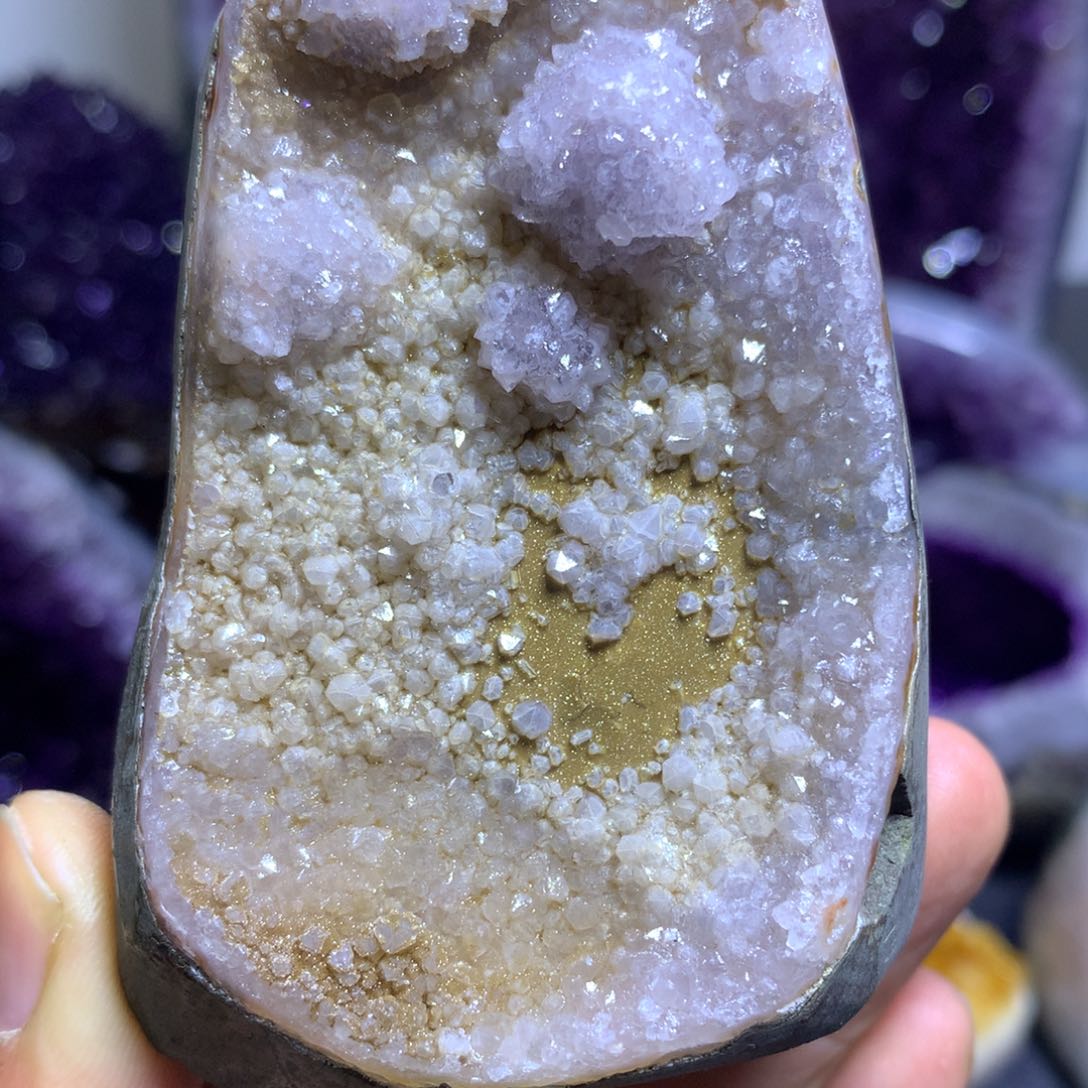 水晶摆件未镶嵌紫晶