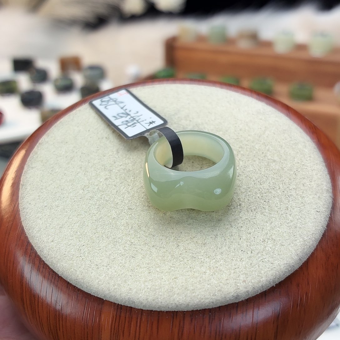 和田玉未镶嵌戒指i106蓝绿猫耳16.1mm