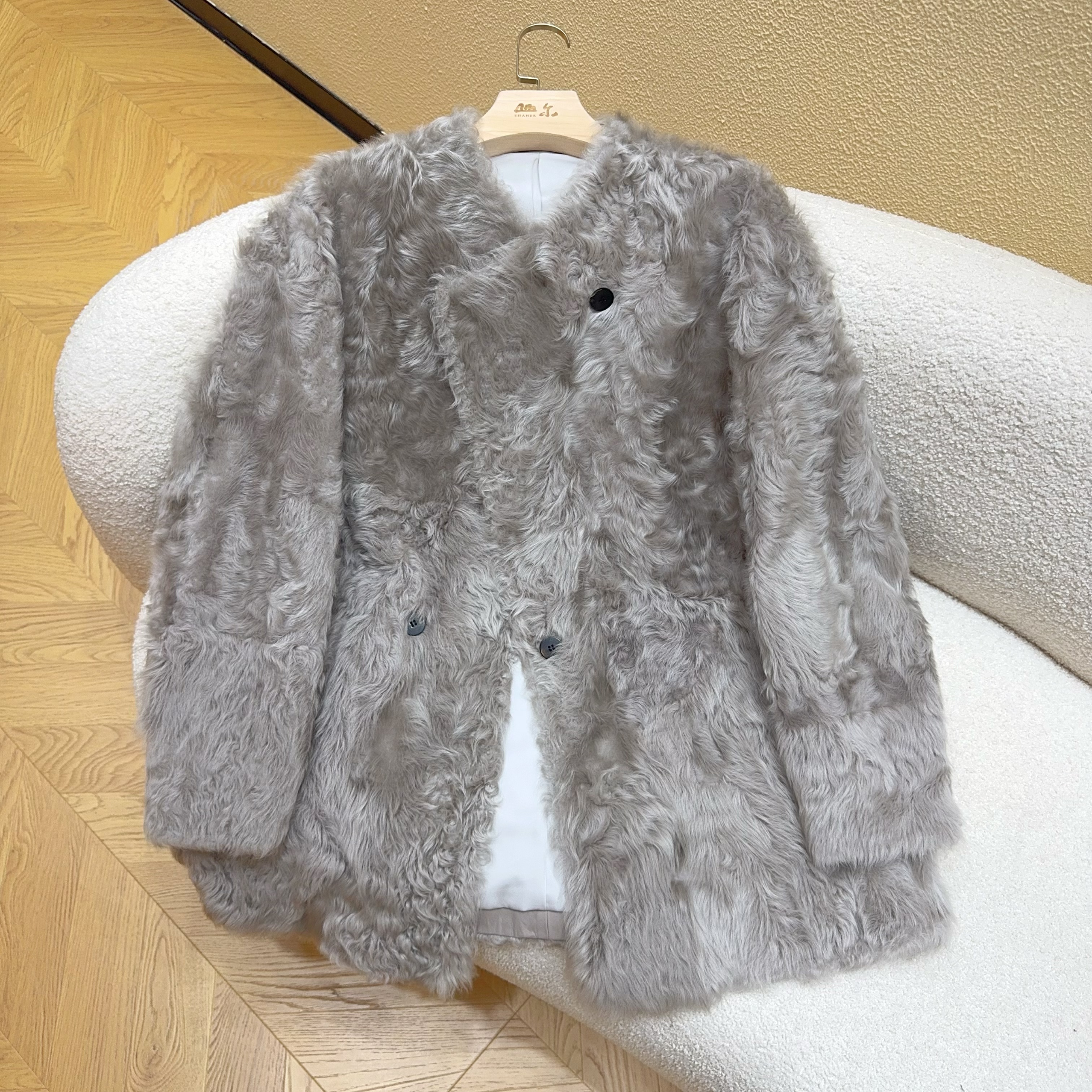 山.尔【朱丽叶】稀缺小湖羊皮毛一体冬款外套