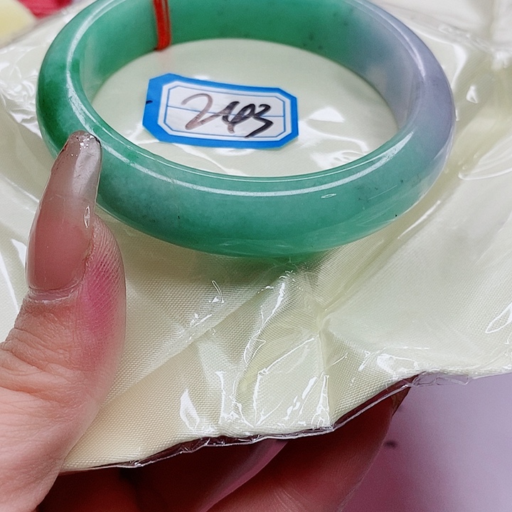 翡翠手镯（圆镯）未镶嵌