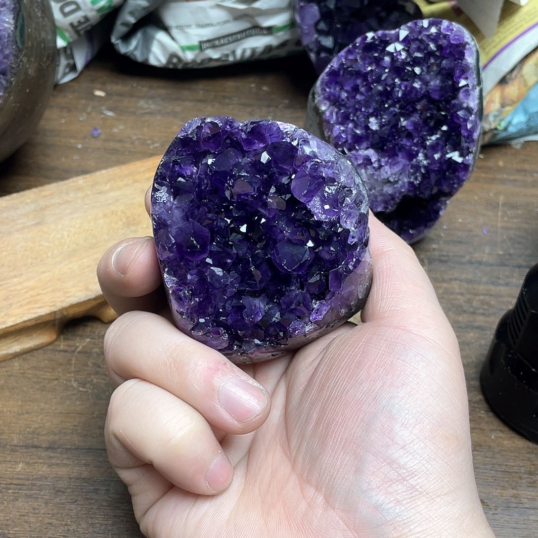 紫晶大型摆件（非配饰）未镶嵌