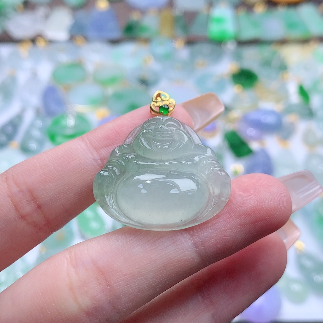 翡翠颈饰未镶嵌翡翠