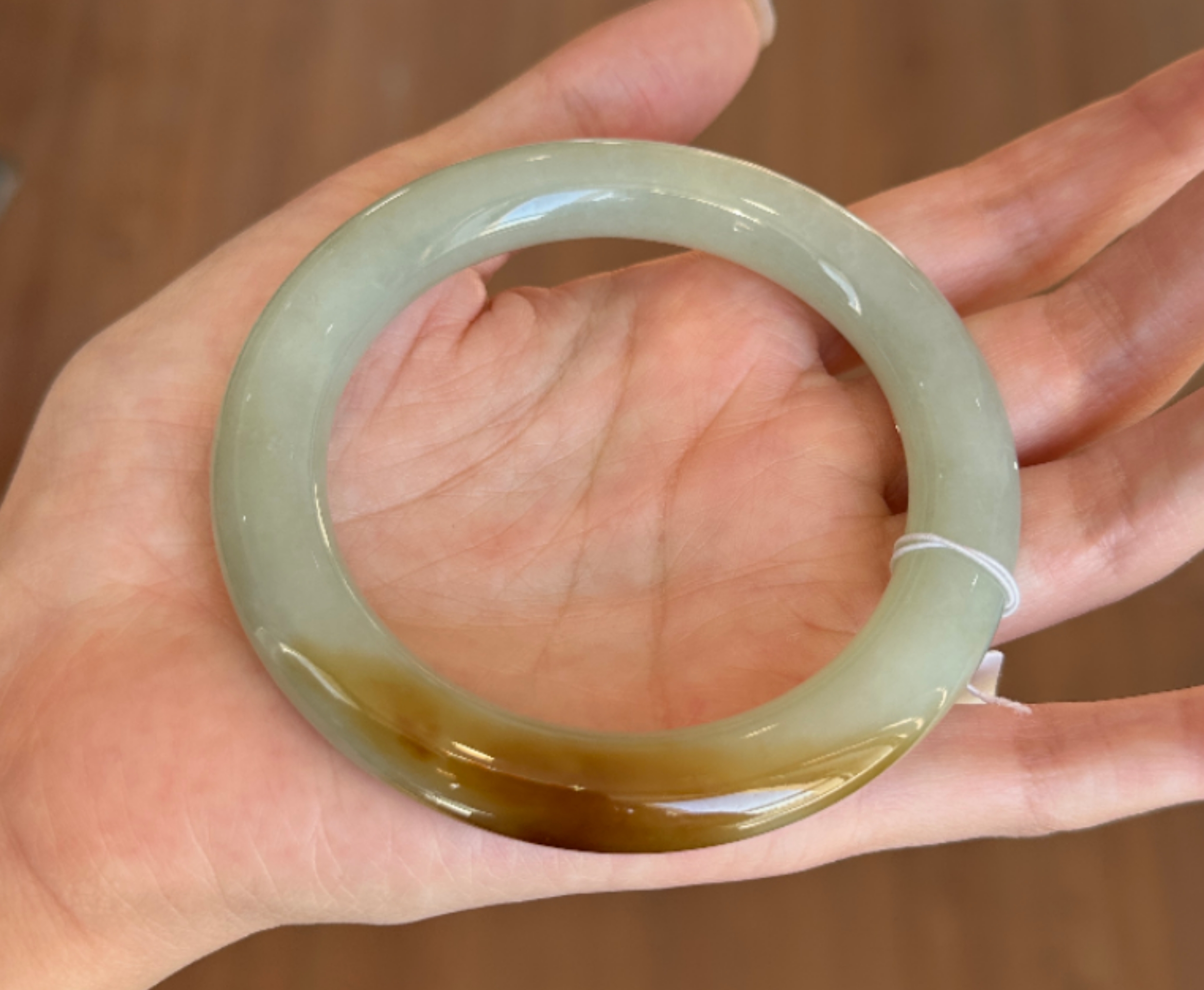 和田玉新疆且末料一口糖精品手镯