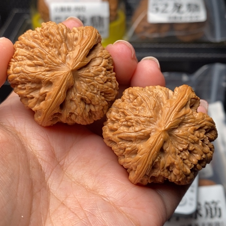 文玩核桃把件张****站42球筋48克