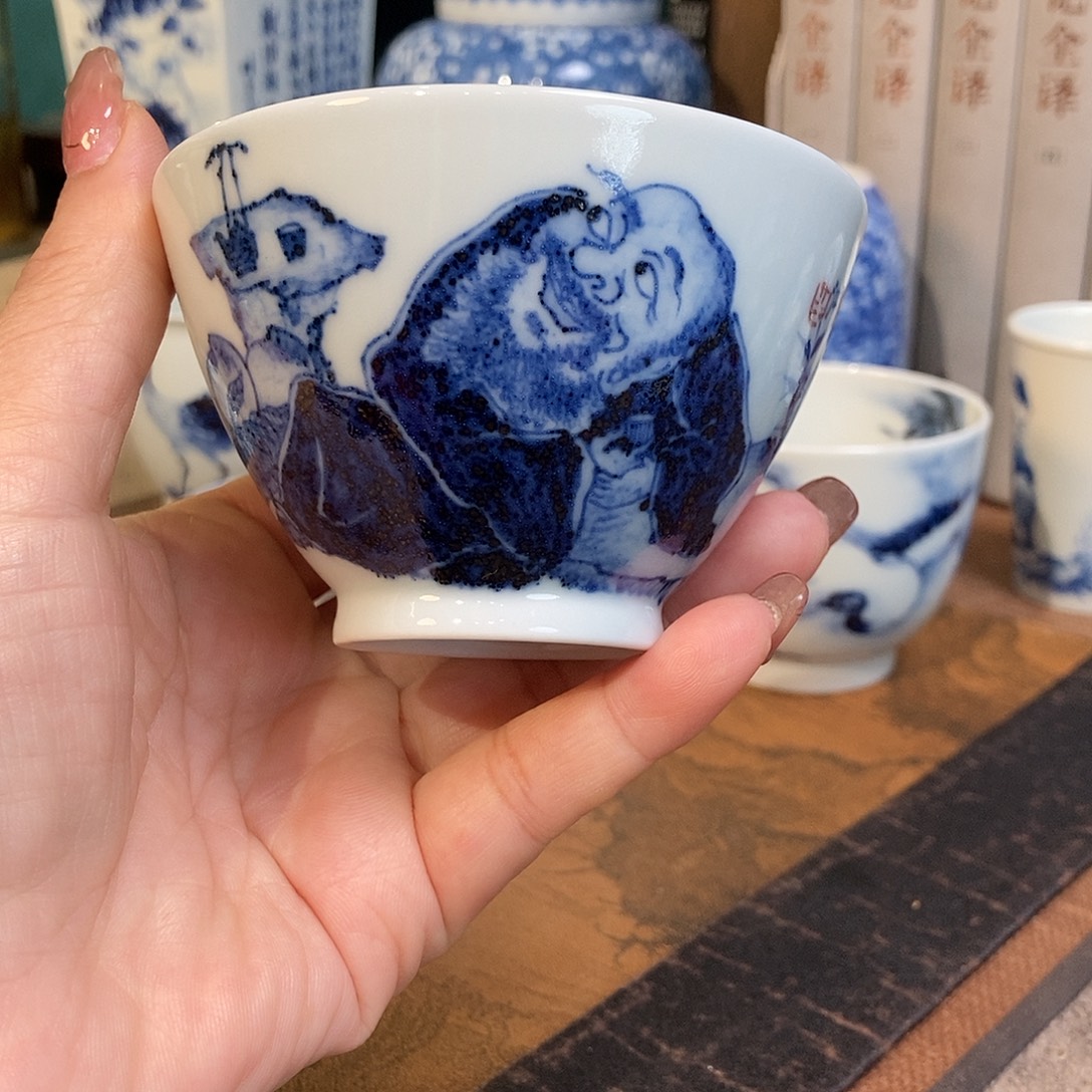 胤***名自在图青花撇口杯