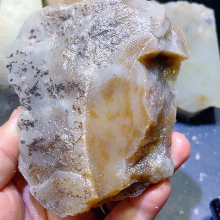 和田玉未镶嵌珠宝半成品