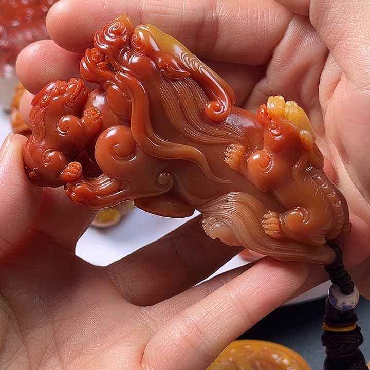 云***飘寿山石手把件把玩件