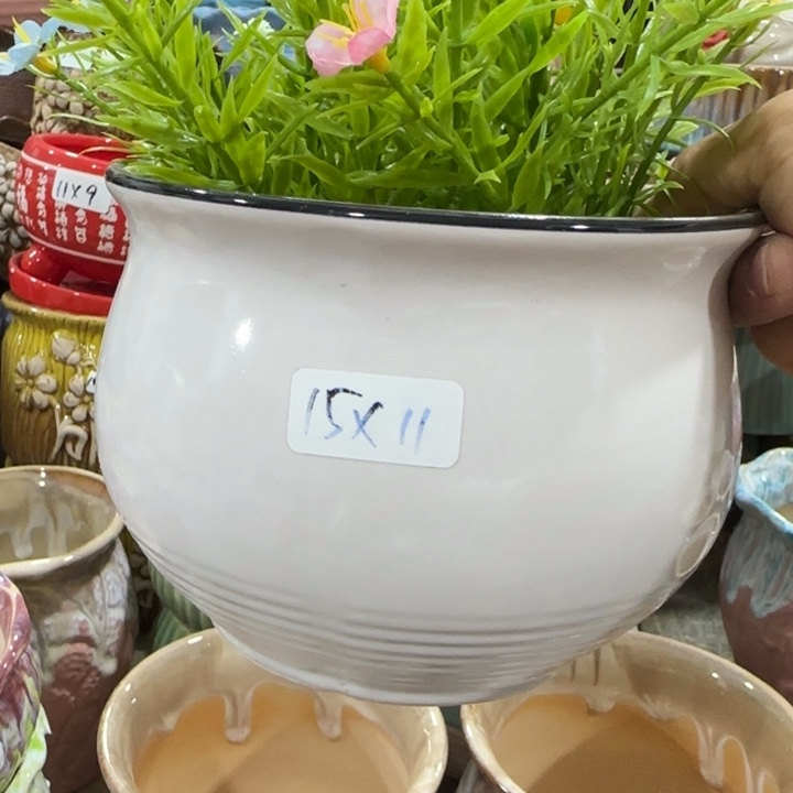 凑9块包邮，有孔，不清楚问客服