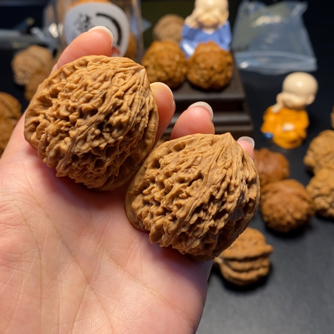 文玩核桃把件34号高炮南疆石38尺