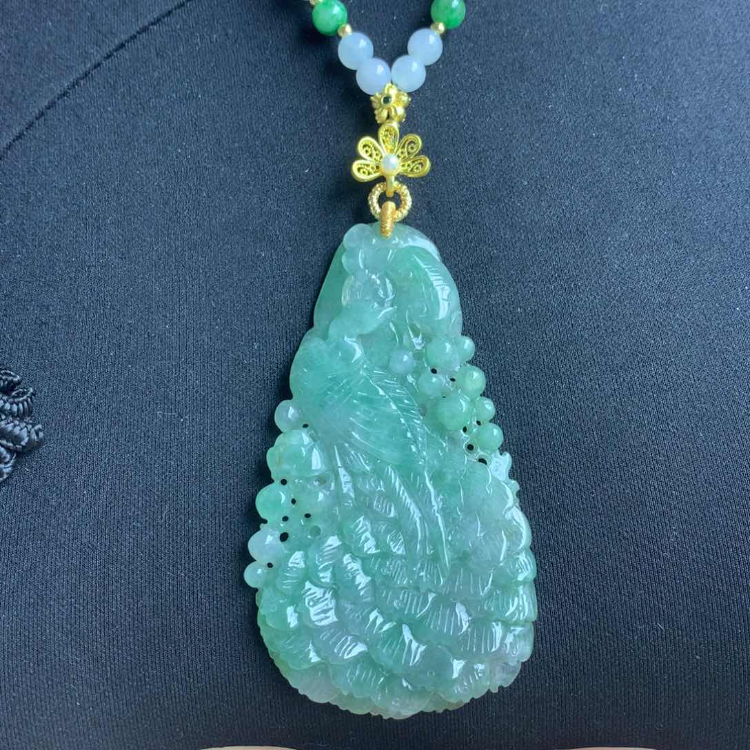 翡翠颈饰未镶嵌翡翠