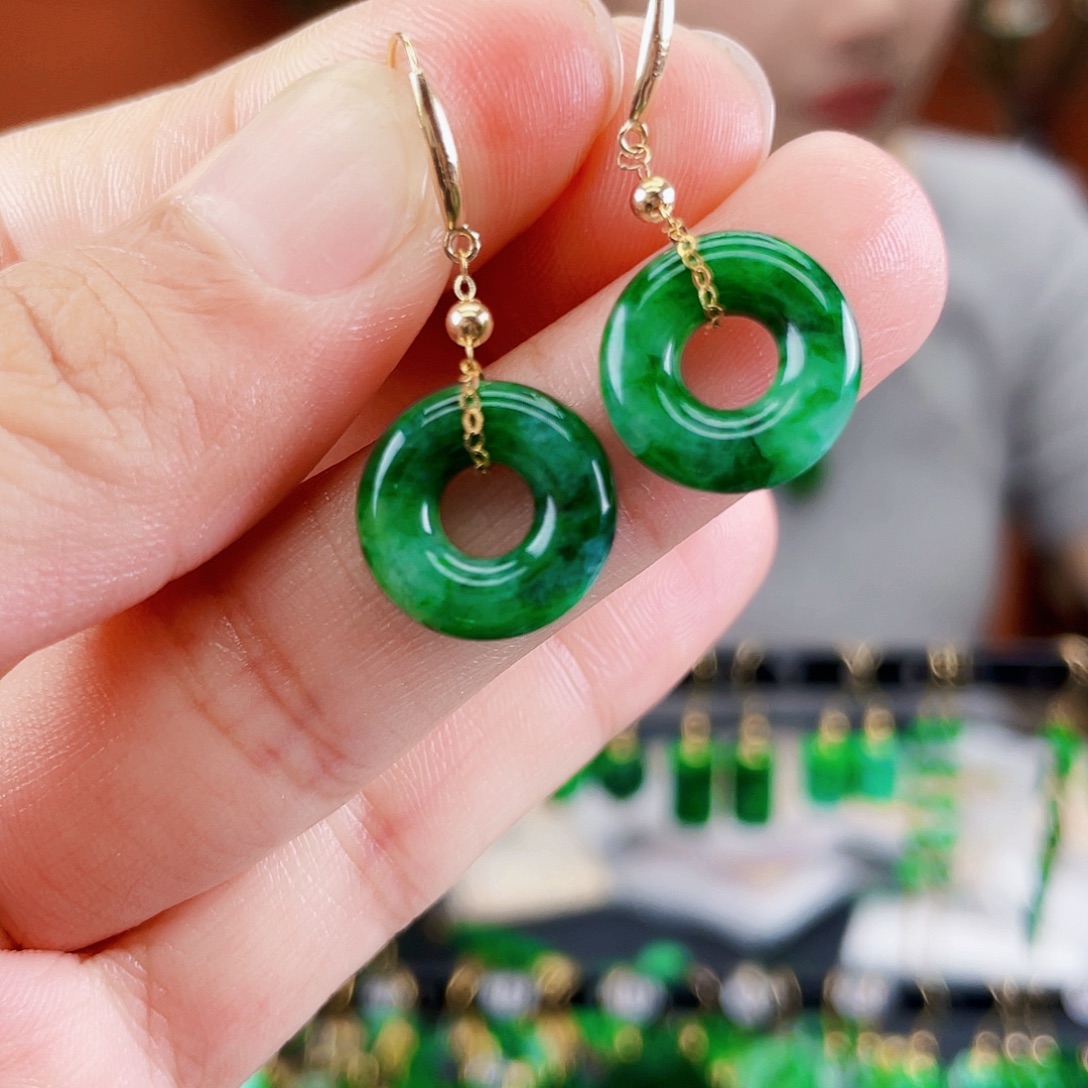 翡翠18K金镶嵌耳饰