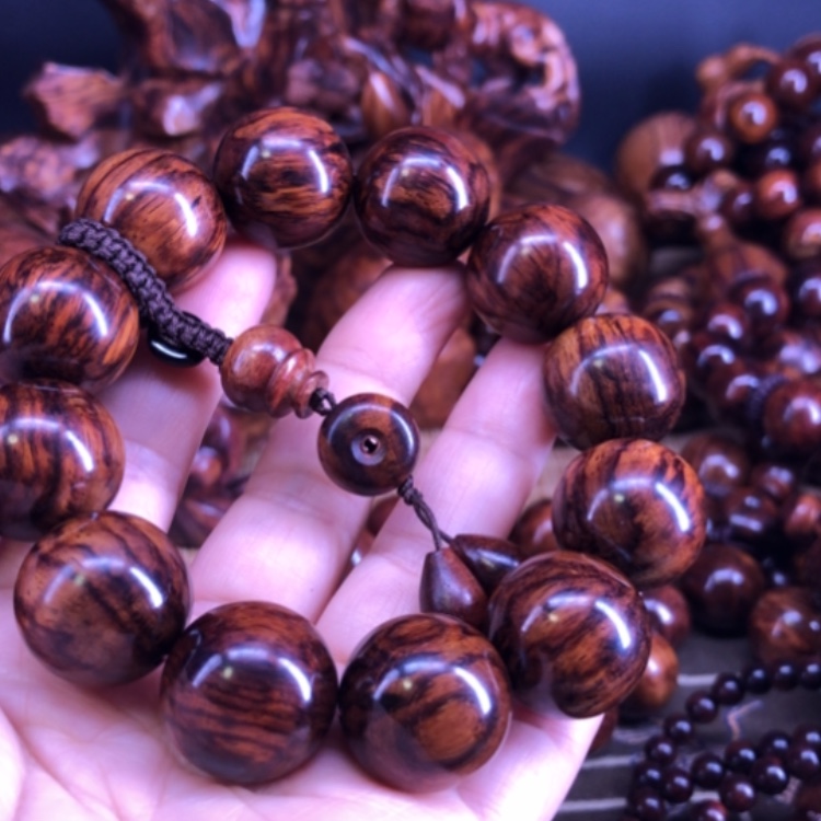 【闪购商品】黄花梨/降香黄檀手串/手链众*