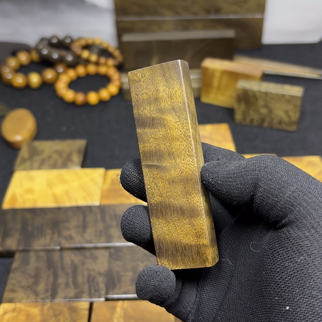 呱***唧金丝楠一物一拍链接