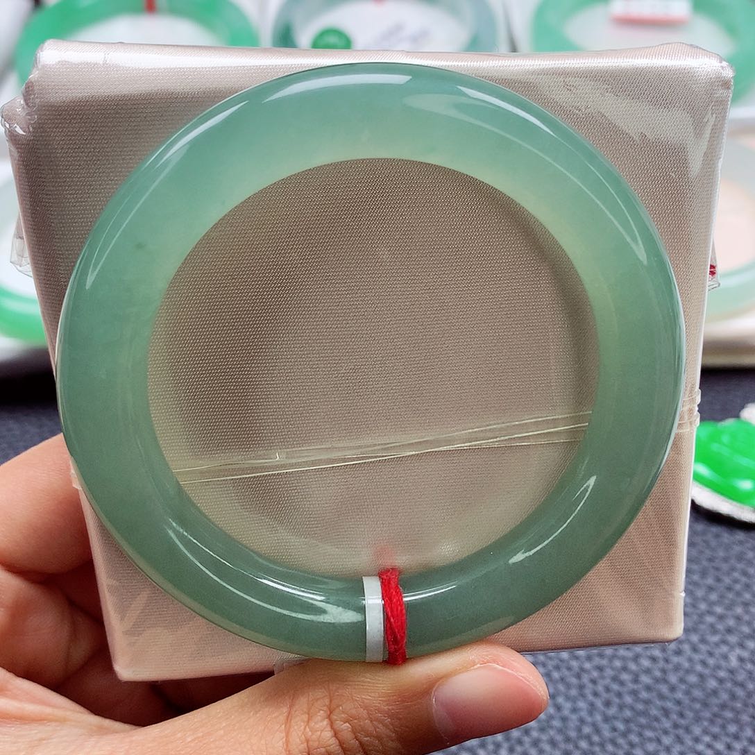 翡翠手镯未镶嵌53湖水绿