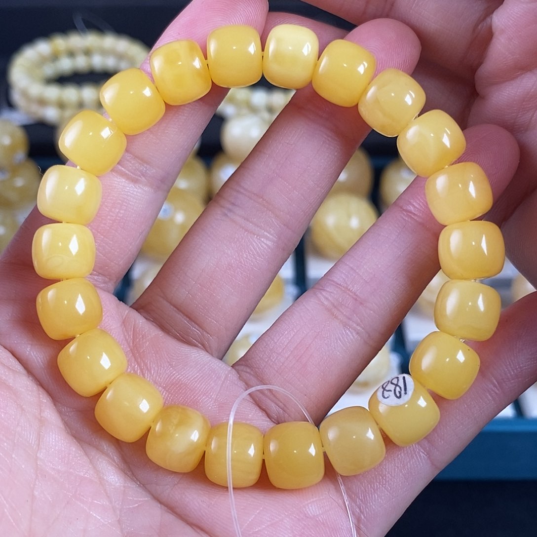 未镶嵌蜜蜡珠宝奇石