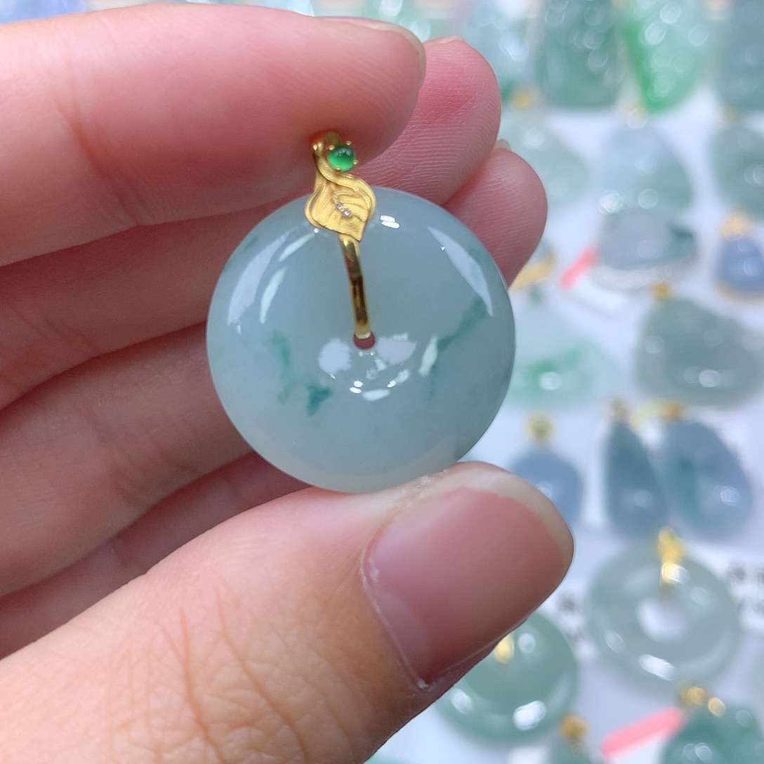 翡翠颈饰18K金镶嵌平安