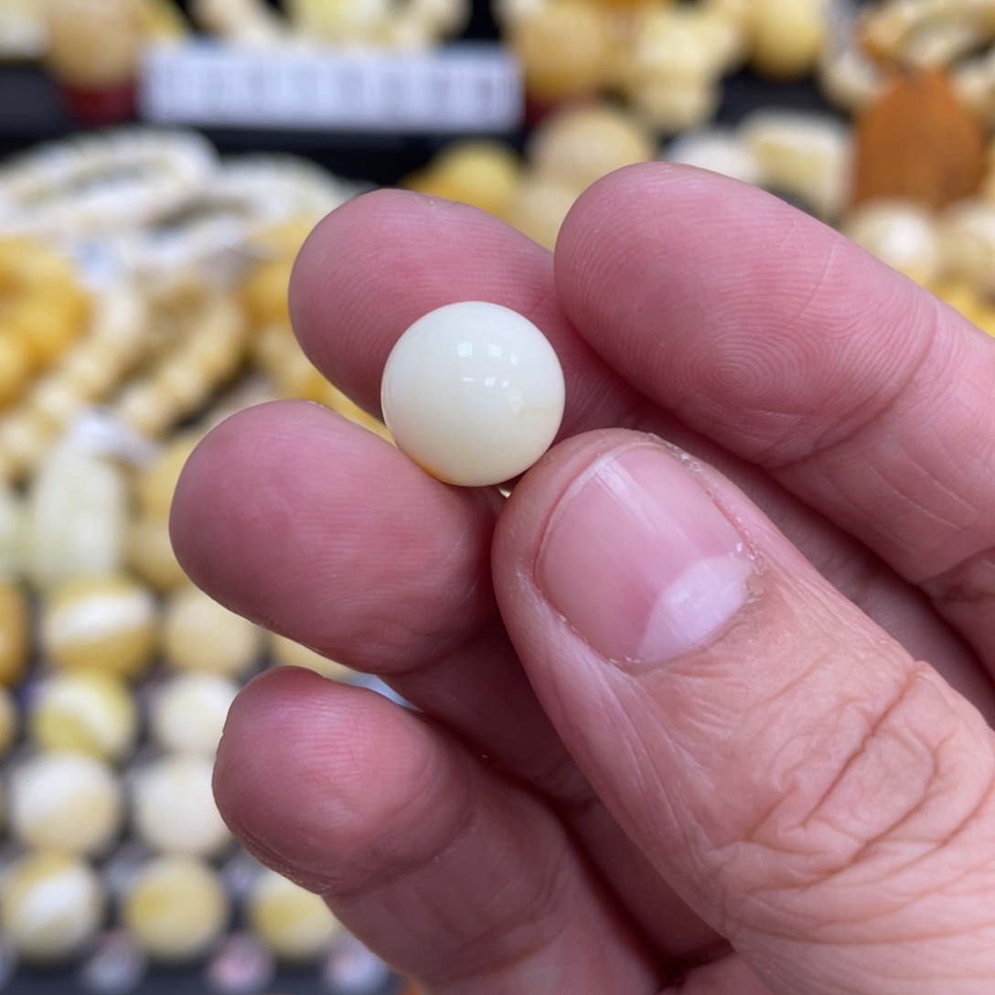 琥珀珠宝奇石未镶嵌10.7mm皮色