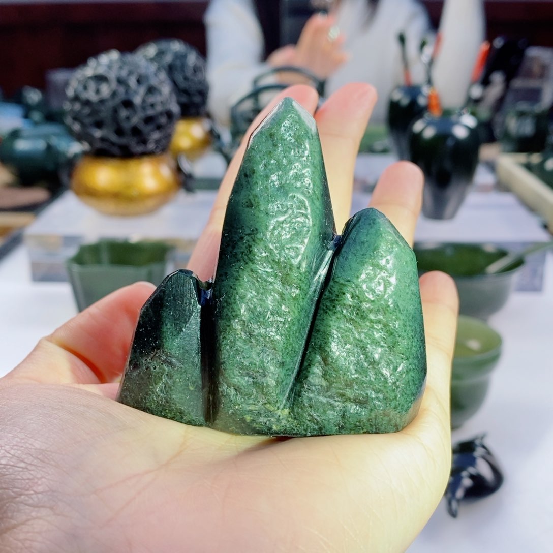 和田玉（青玉）挂件未镶嵌