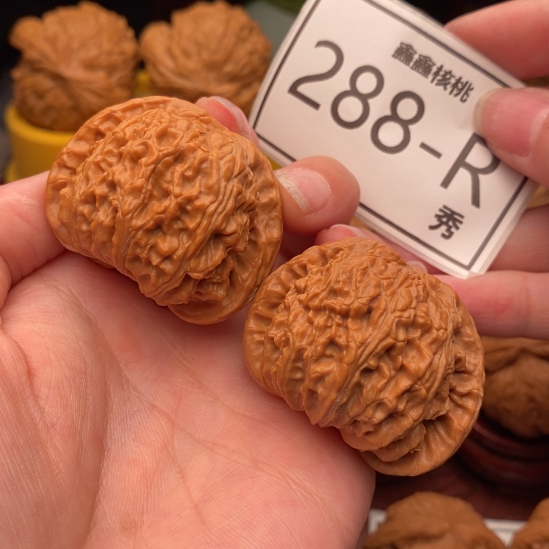 文玩核桃把件白狮42