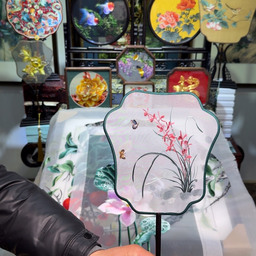 刺绣刺绣工艺精湛