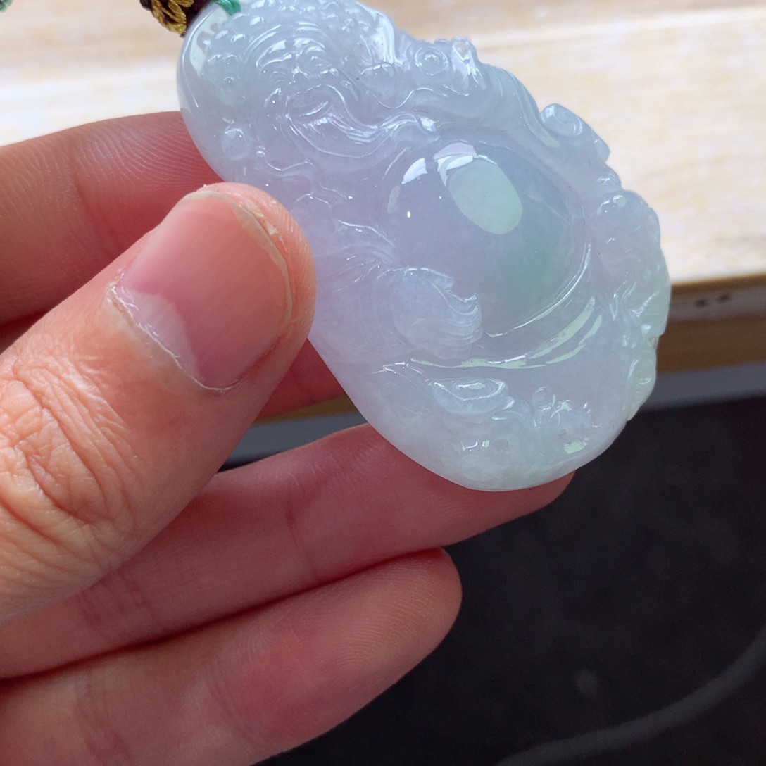 翡翠颈饰未镶嵌吊坠