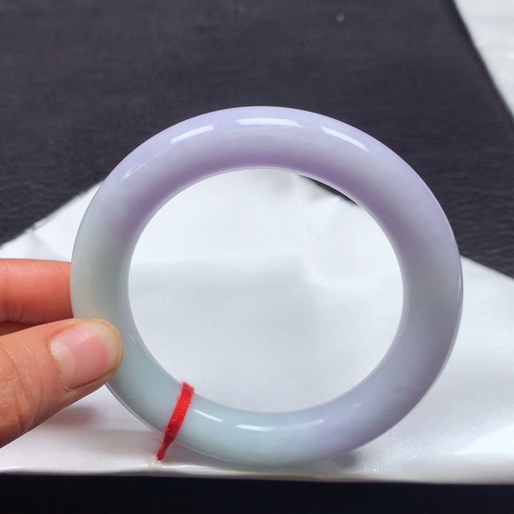 翡翠手镯（圆镯）未镶嵌58圈