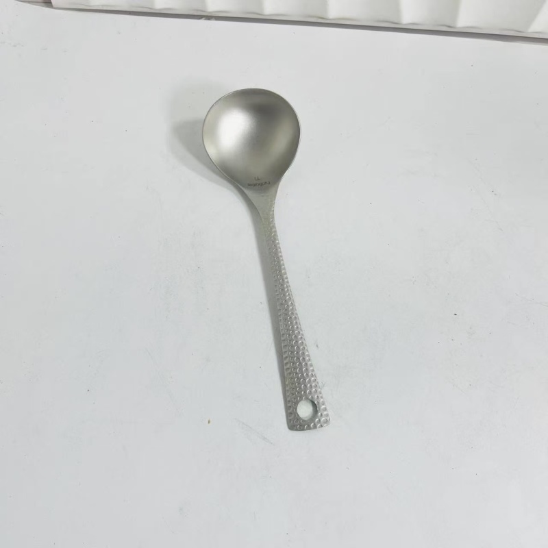 钛 锤纹汤勺 加厚防烫