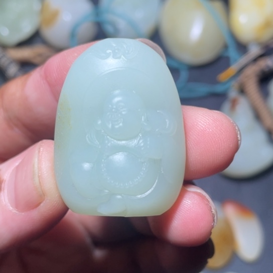 和田玉挂件未镶嵌半**海