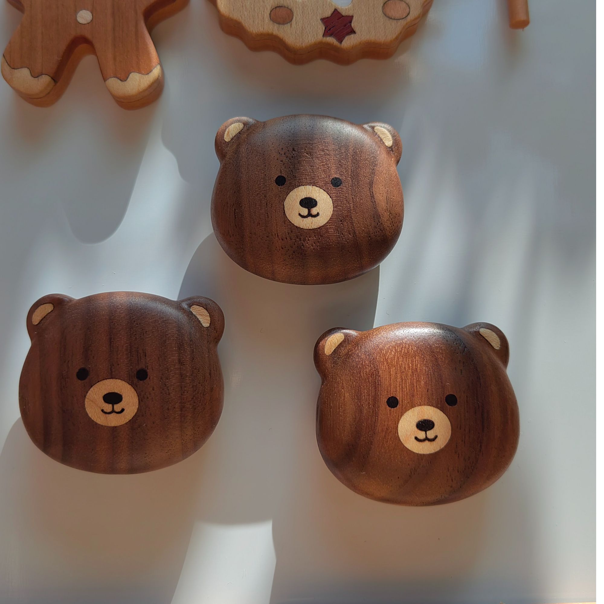 圆鼓鼓小熊冰箱贴北美黑胡桃冰箱贴创意实木冰箱贴治愈解压可爱