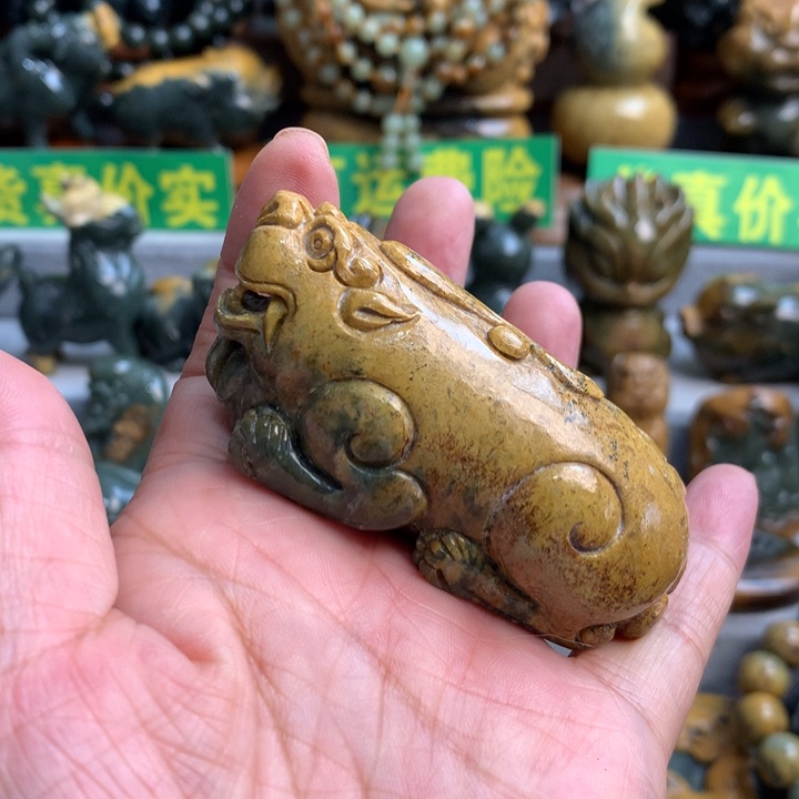 岫岩河磨玉（透闪石质玉）手把件未镶嵌