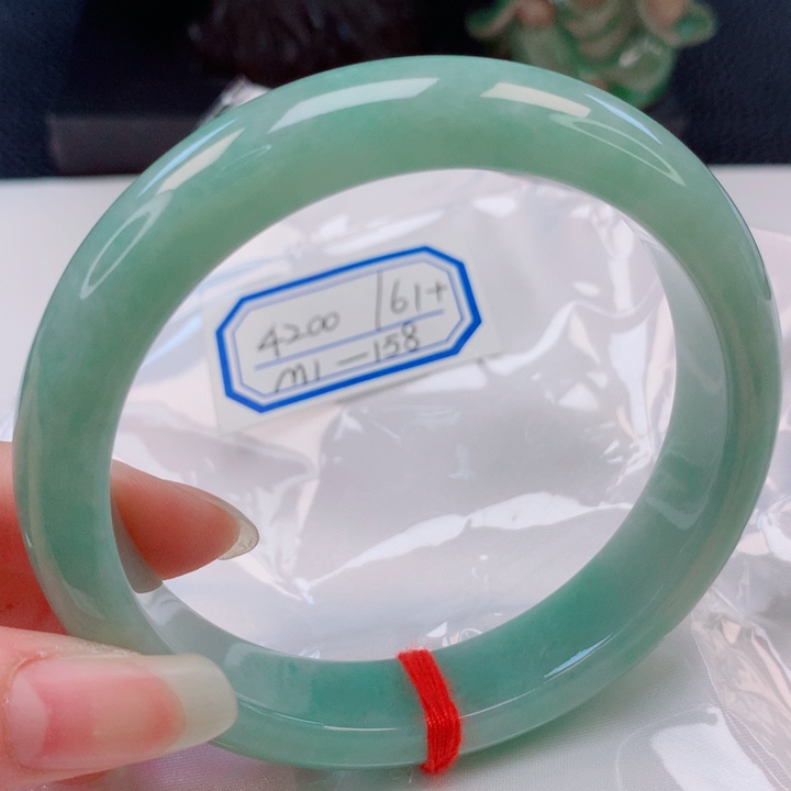 翡翠未镶嵌手镯61圈